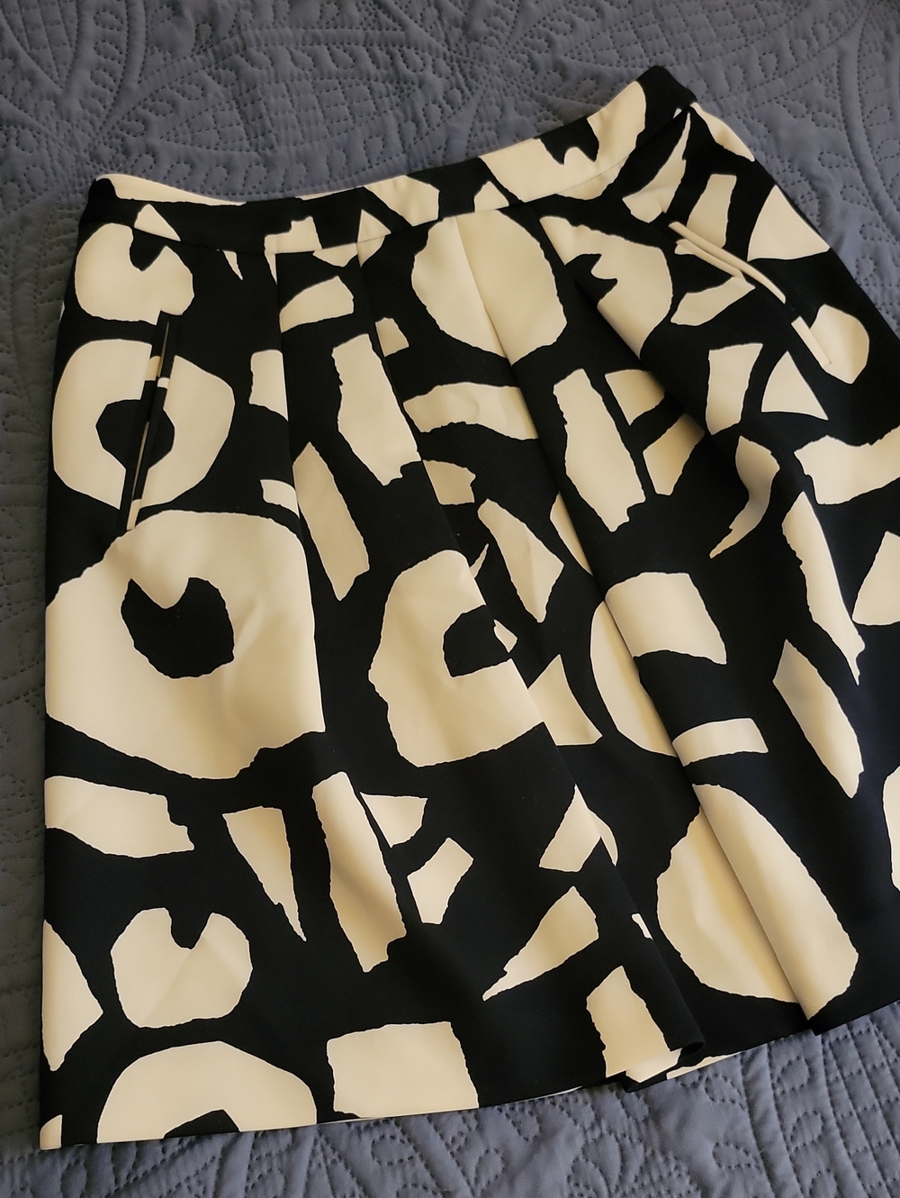 LOFT Abstract Geometric Pleated A-line Skirt With Pockets